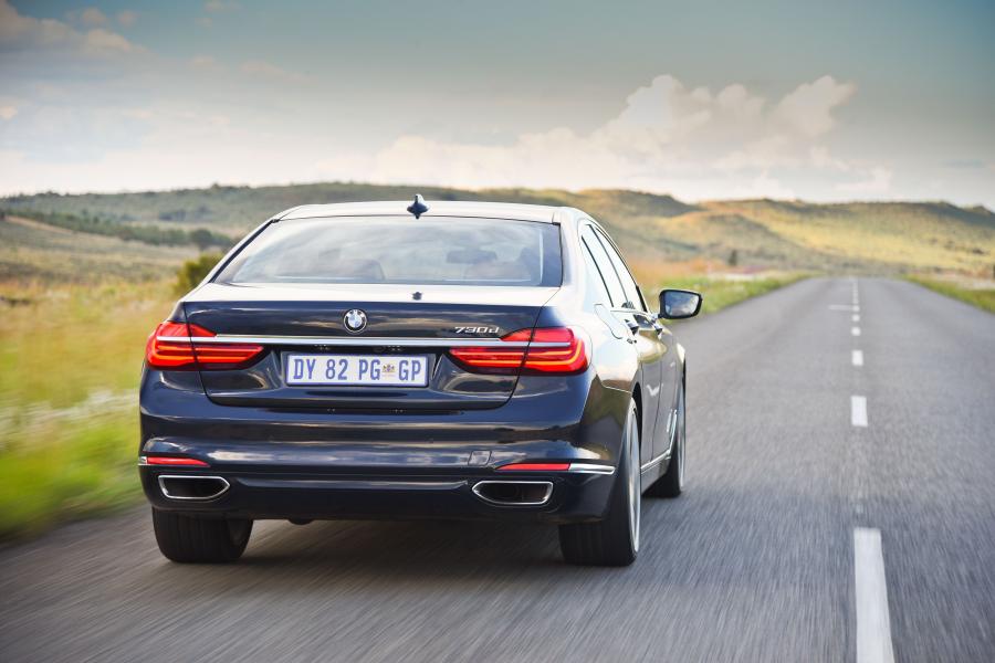  BMW 730d 2016 года  (ZA) (фото 2 из 30)